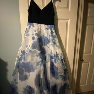 Eliza J navy blue floral prom dress size 6